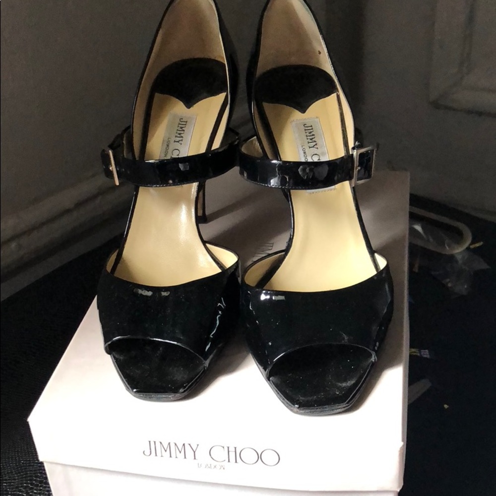 Shoes - Picture 5 of 6